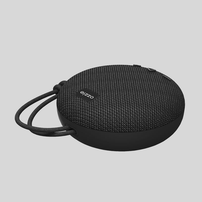 Bluetooth 5.0 портативный наружный динамик с входом 5V/1A и AUX в работе
